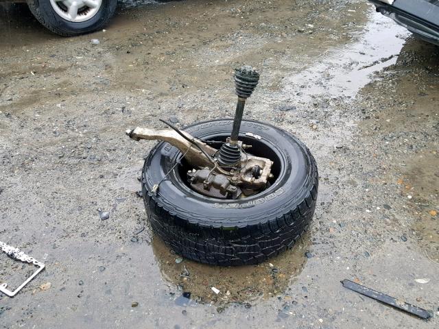 1J8HG58246C144247 - 2006 JEEP COMMANDER WHITE photo 9