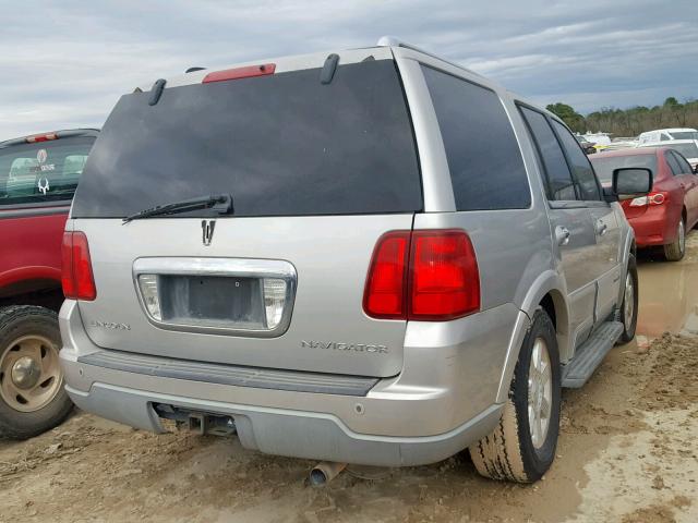 5LMFU27R63LJ44727 - 2003 LINCOLN NAVIGATOR Gümüş foto 4