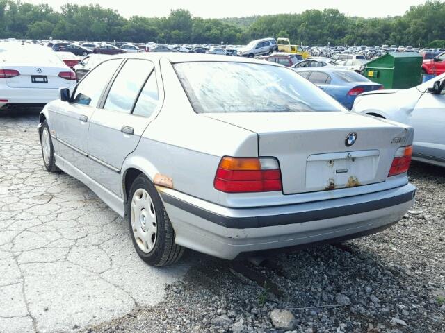 WBACC0320WEK25657 - 1998 BMW 318 I AUTO SILVER photo 3