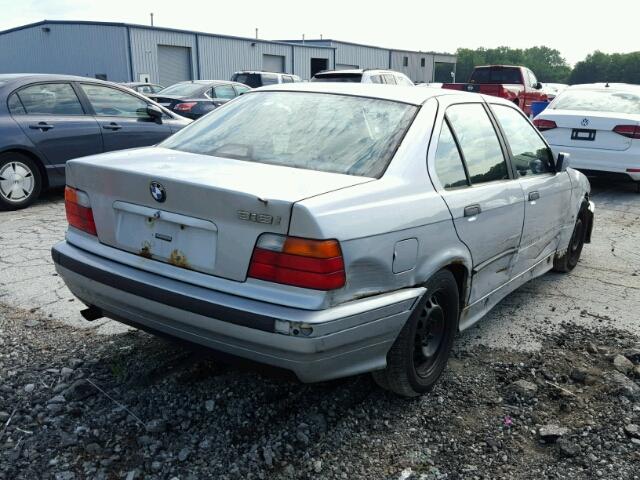 WBACC0320WEK25657 - 1998 BMW 318 I AUTO SILVER photo 4