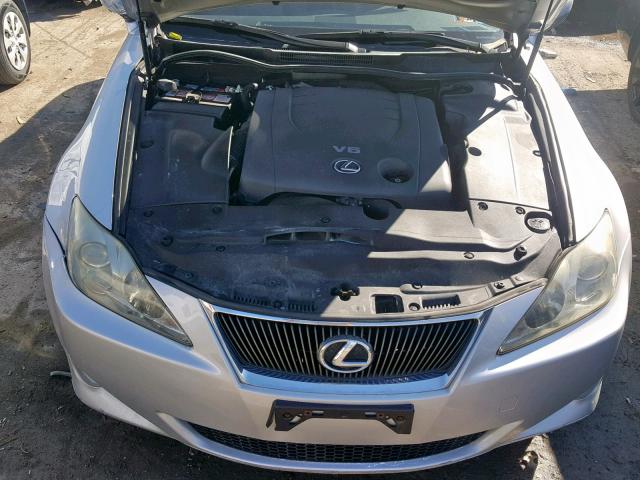 JTHCK262872016648 - 2007 LEXUS IS 250 SILVER photo 7