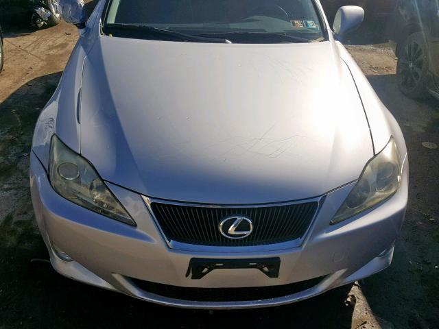 JTHCK262872016648 - 2007 LEXUS IS 250 SILVER photo 9