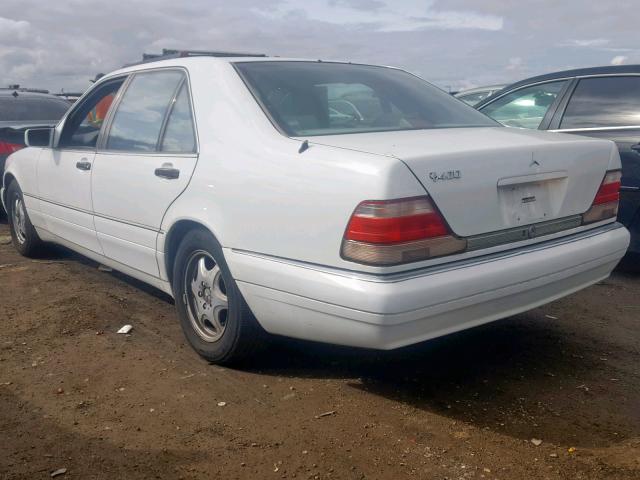 WDBGA43G9VA365420 - 1997 MERCEDES-BENZ S 420 WHITE photo 3