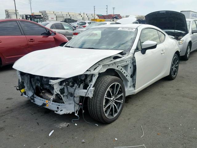 JF1ZNAA18H9706491 - 2017 TOYOTA 86 BASE WHITE photo 2