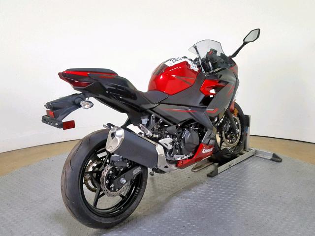 JKAEXKG14KDA22605 - 2019 KAWASAKI EX400 RED photo 8