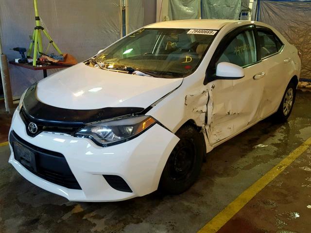 2T1BPRHE8EC018185 - 2014 TOYOTA COROLLA EC WHITE photo 2