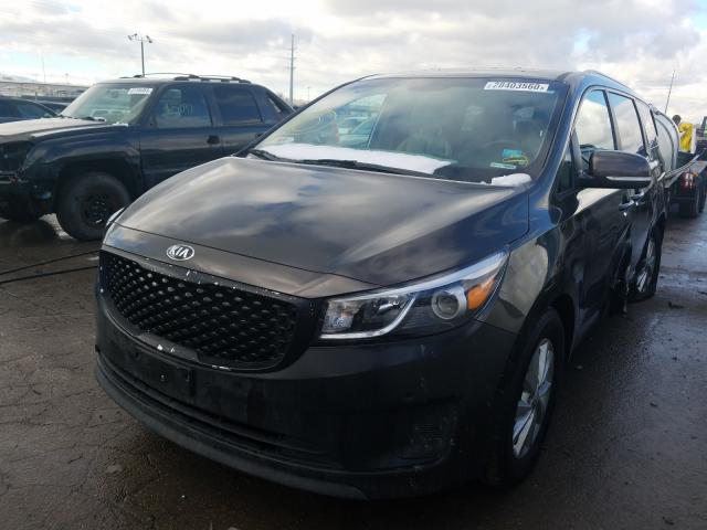 KNDMB5C19H6251959 - 2017 KIA SEDONA LX  photo 2