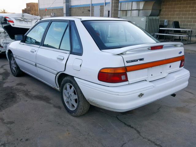 1FASP14J9TW165758 - 1996 FORD ESCORT LX WHITE photo 3