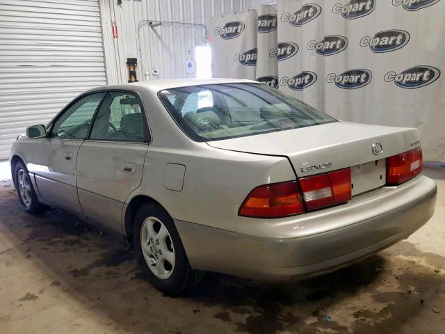 JT8BF28G4W5033341 - 1998 LEXUS ES 300 TAN photo 3