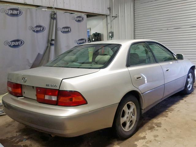 JT8BF28G4W5033341 - 1998 LEXUS ES 300 TAN photo 4