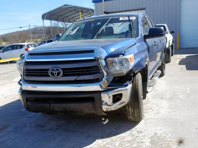 5TFRM5F12EX076858 - 2014 TOYOTA TUNDRA DOU BLUE photo 2