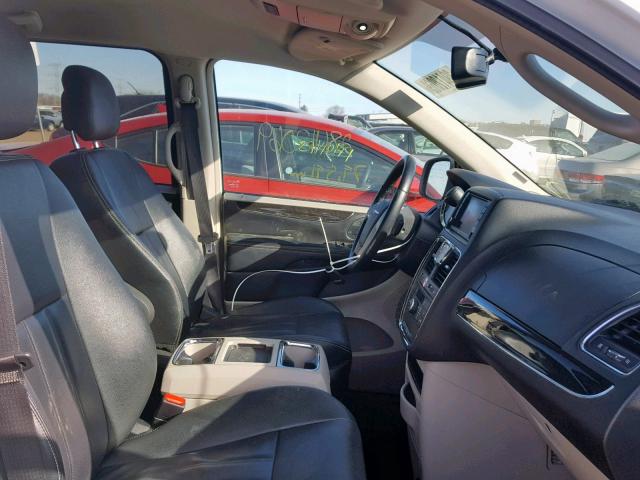 2C4RC1BG9FR752051 - 2015 CHRYSLER TOWN & COU 白色 照片 5