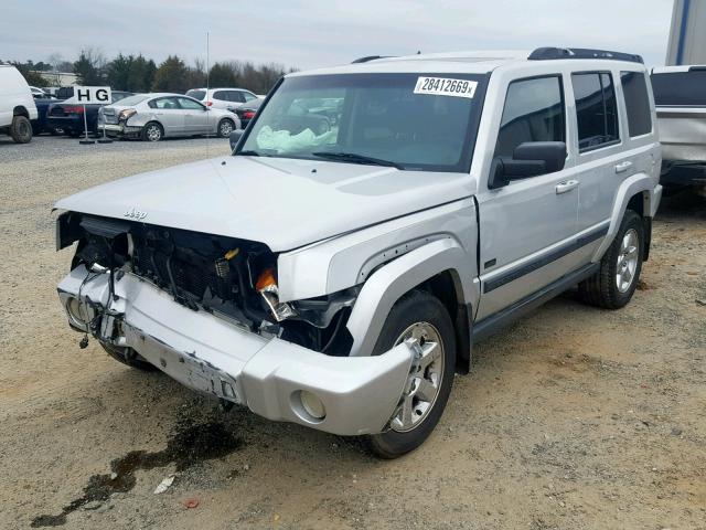 1J8HH48P47C673248 - 2007 JEEP COMMANDER SILVER photo 2