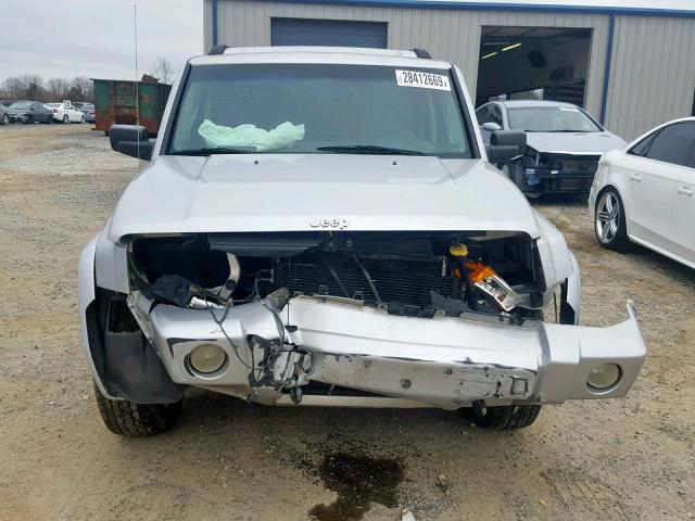 1J8HH48P47C673248 - 2007 JEEP COMMANDER SILVER photo 9