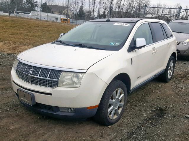 2LMDU68C58BJ03268 - 2008 LINCOLN MKX WHITE photo 2