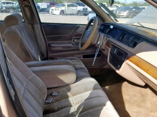 2FACP74W8NX109921 - 1992 FORD CROWN VICT BEIGE photo 5