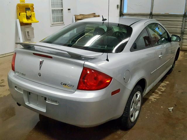 1G2AS18H797231064 - 2009 PONTIAC G5 SILVER photo 4