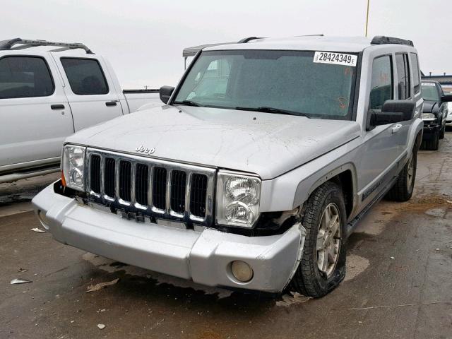 1J8HH48P37C655209 - 2007 JEEP COMMANDER SILVER photo 2