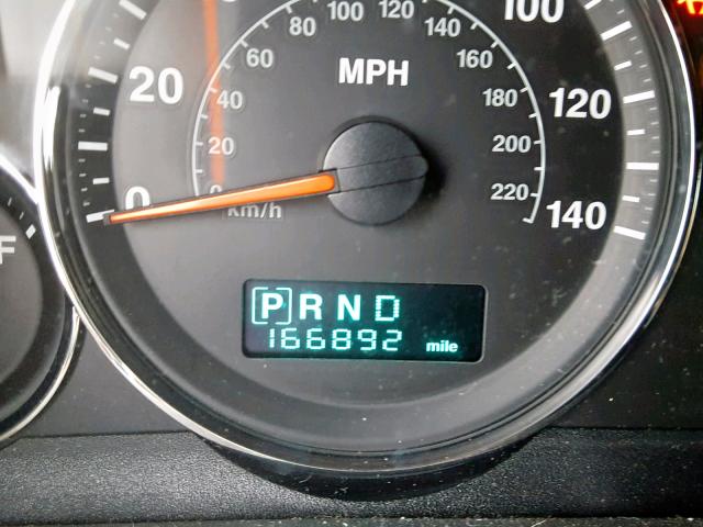 1J8HH48P37C655209 - 2007 JEEP COMMANDER SILVER photo 8