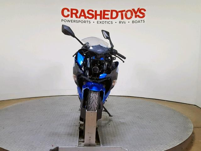 JKAEXKH19JDA10026 - 2018 KAWASAKI EX400 BLUE photo 3