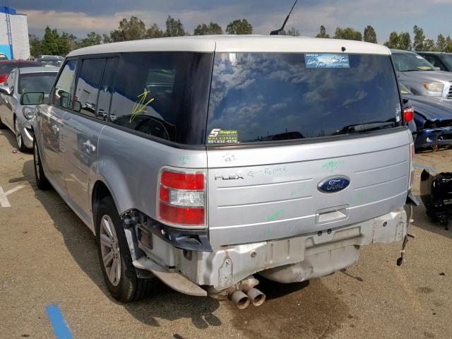 2FMGK5BC1BBD10927 - 2011 FORD FLEX SE SILVER photo 3