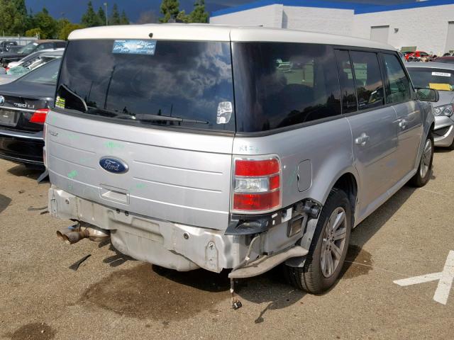 2FMGK5BC1BBD10927 - 2011 FORD FLEX SE SILVER photo 4