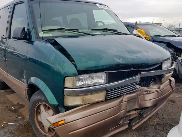 1GNDM19WXYB108572 - 2000 CHEVROLET ASTRO GREEN photo 9