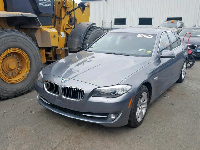 WBAXH5C5XCDW10378 - 2012 BMW 528 XI GRAY photo 2