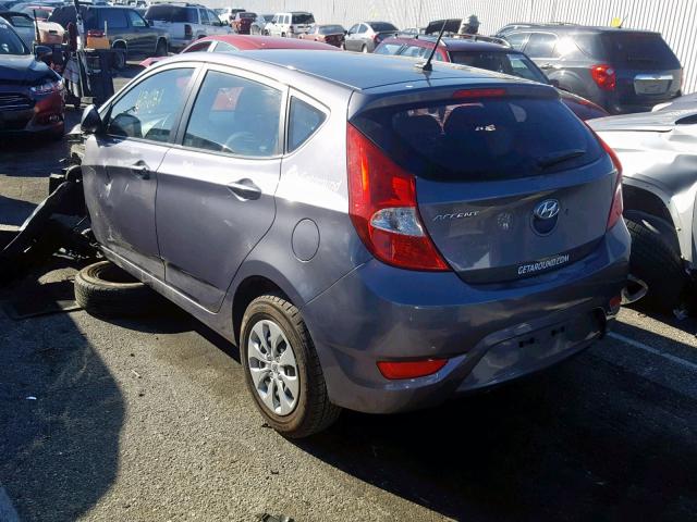 KMHCT5AE9GU285954 - 2016 HYUNDAI ACCENT SE GRAY photo 3