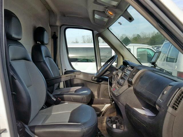 3C6TRVAG7FE507528 - 2015 RAM PROMASTER WHITE photo 5