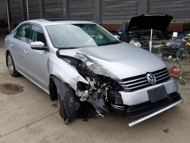 1VWBT7A33FC041079 - 2015 VOLKSWAGEN PASSAT SE SILVER photo 1