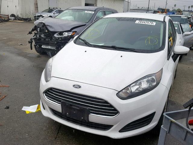 3FADP4AJ4GM167518 - 2016 FORD FIESTA S WHITE photo 2