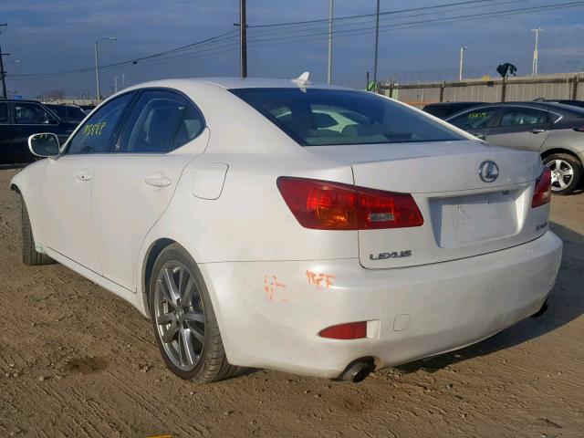 JTHBK262585065303 - 2008 LEXUS IS 250 WHITE photo 3