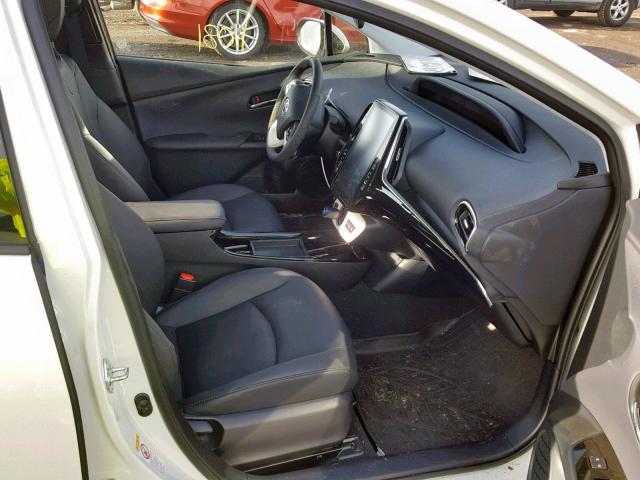 JTDKARFPXJ3079398 - 2018 TOYOTA PRIUS PRIM 白色 照片 5