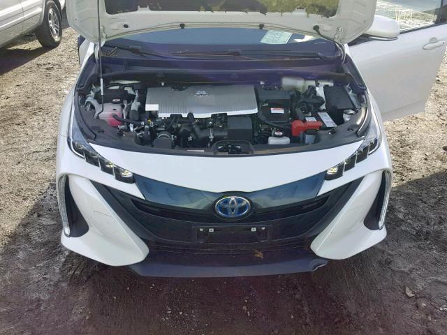 JTDKARFPXJ3079398 - 2018 TOYOTA PRIUS PRIM 白色 照片 7