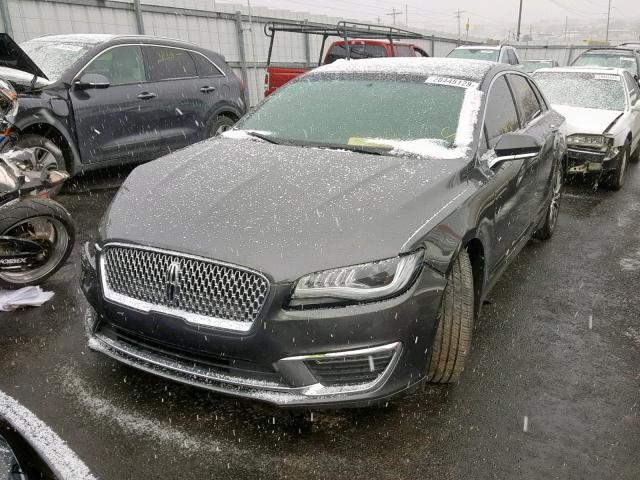 3LN6L5A93JR609415 - 2018 LINCOLN MKZ PREMIE GRAY photo 2