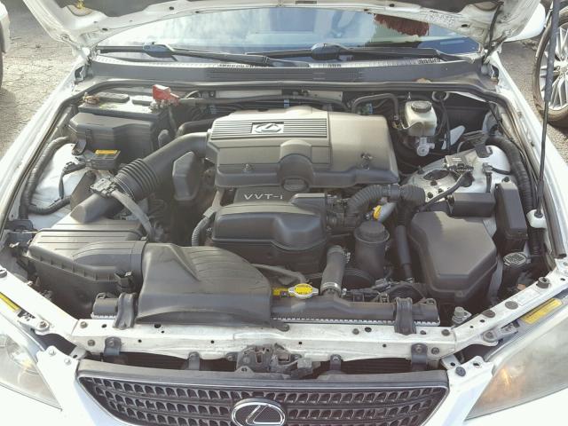 JTHBD192540082318 - 2004 LEXUS IS 300 WHITE photo 7