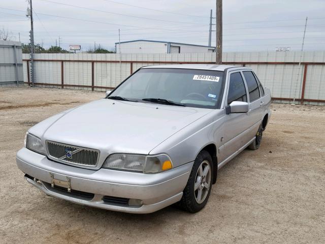 YV1LS55A1X1602832 - 1999 VOLVO S70 SILVER photo 2