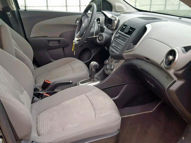 1G1JA6SH6E4195005 - 2014 CHEVROLET SONIC LS CHARCOAL photo 5