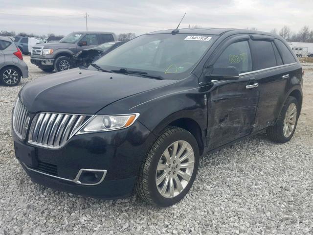 2LMDJ8JKXDBL29578 - 2013 LINCOLN MKX BLACK photo 2