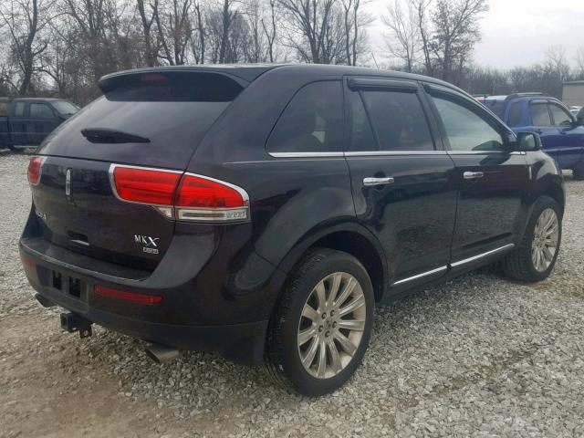 2LMDJ8JKXDBL29578 - 2013 LINCOLN MKX BLACK photo 4