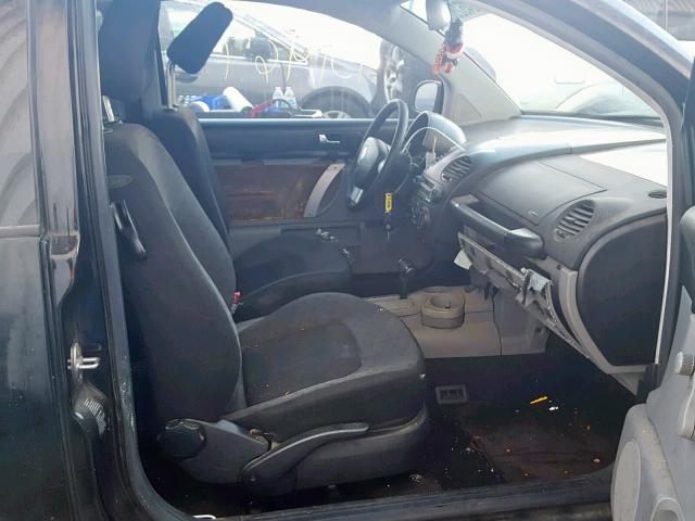 3VWBK21C62M413013 - 2002 VOLKSWAGEN NEW BEETLE Schwarz Foto 5