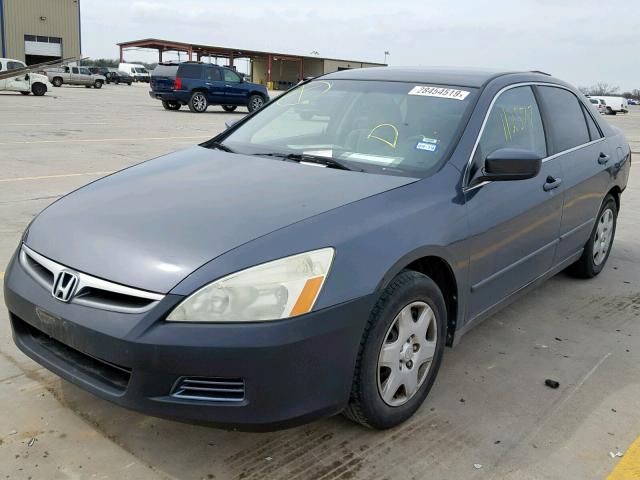 1HGCM56417A145563 - 2007 HONDA ACCORD LX GRAY photo 2