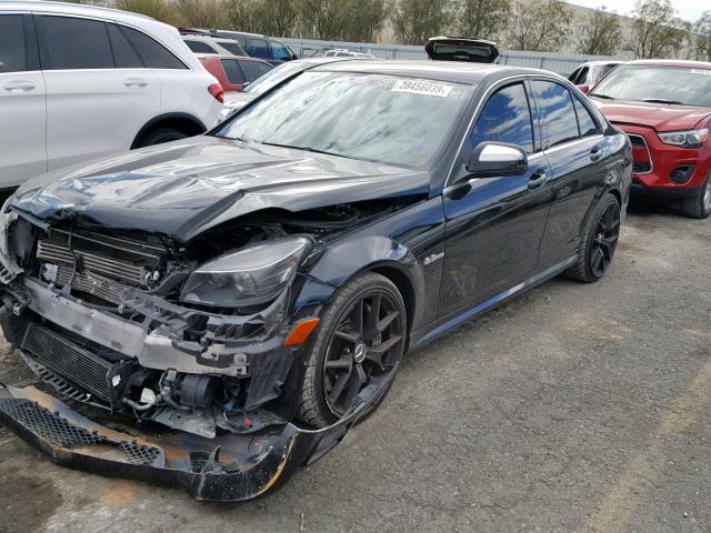 WDDGF77X19F231191 - 2009 MERCEDES-BENZ C 63 AMG BLACK photo 2