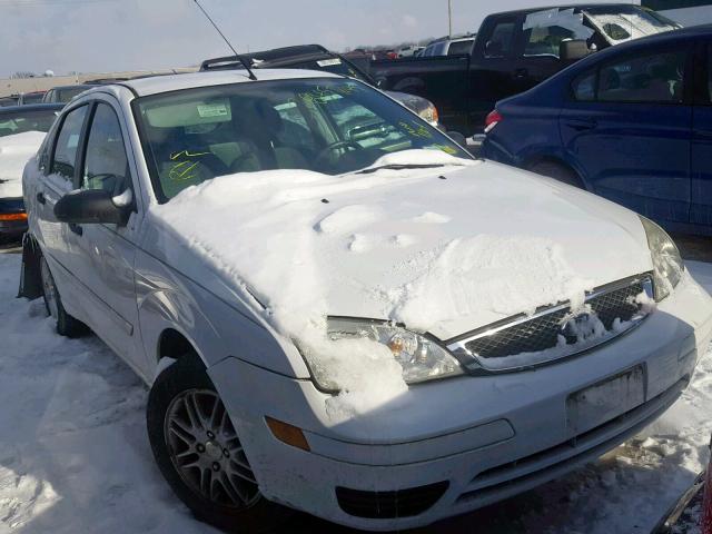 1FAFP34N27W319751 - 2007 FORD FOCUS ZX4 WHITE photo 1