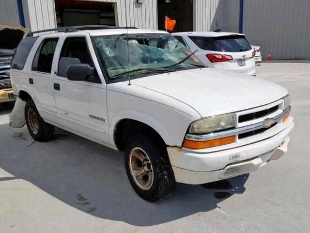 1GNCS13W52K142260 - 2002 CHEVROLET BLAZER WHITE photo 1