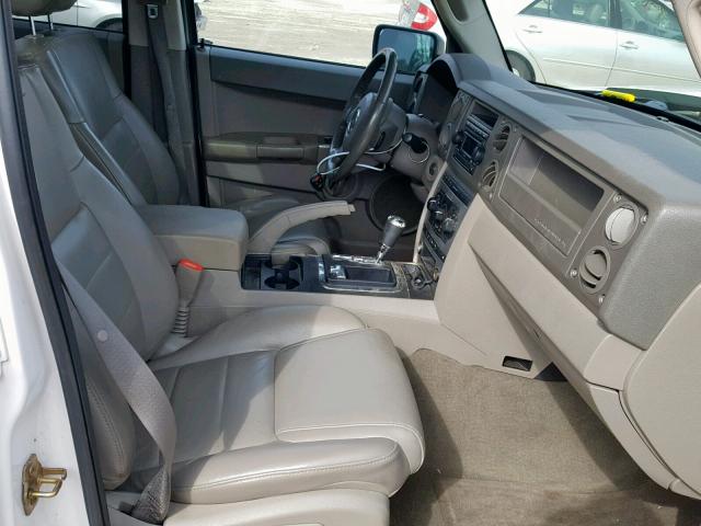 1J8HG48N76C307851 - 2006 JEEP COMMANDER WHITE photo 5