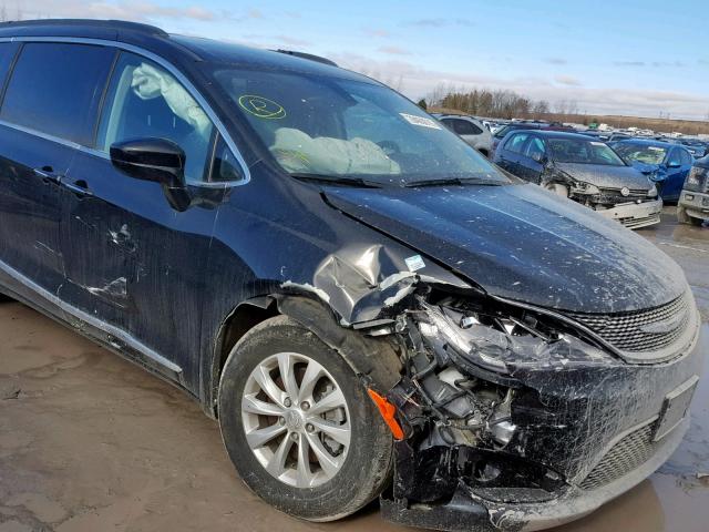 2C4RC1BG9HR572572 - 2017 CHRYSLER PACIFICA T BLACK photo 1