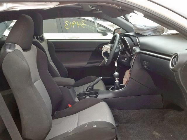 JTKJF5C74F3090214 - 2015 TOYOTA SCION TC WHITE photo 5