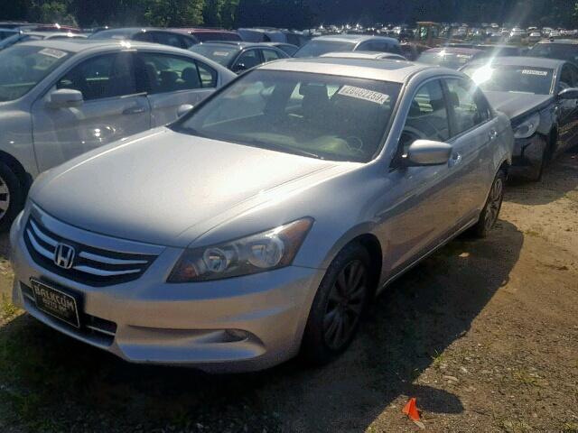 1HGCP3F82CA031743 - 2012 HONDA ACCORD EXL SILVER photo 2